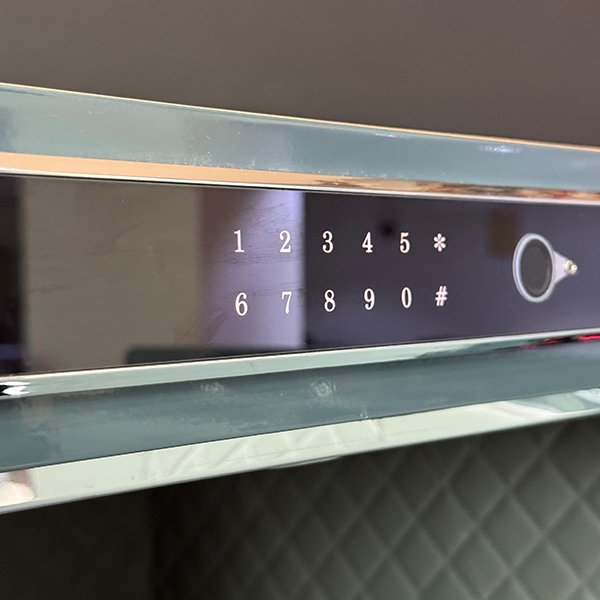 LUXURIOUS SAFE BOX FOR SECURE STORAGE AL-AI-150R